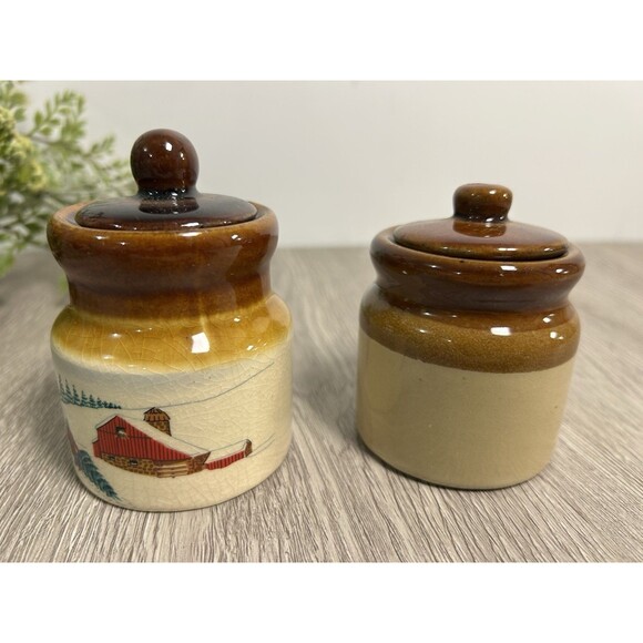 Set Of 2 Vintage Miniature Crock Jars 3” Christmas Winter Scene & Plain Brown - Picture 6 of 10
